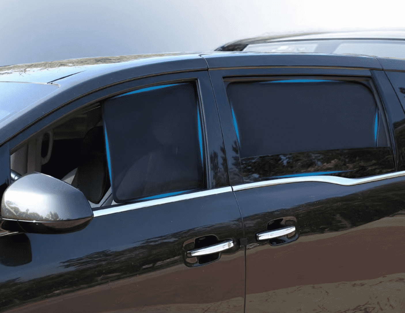 Xevaban.com ở 214 Giải Phóng là đơn vị chuyên cung cấp phụ kiện oto, đồ chơi oto, đồ chơi byd m9, phụ kiện byd m9, xevaban, 214 giải phóng, rèm che nắng m9, tấm lưới che nắng m9, tấm che nắng cửa sổ m9.